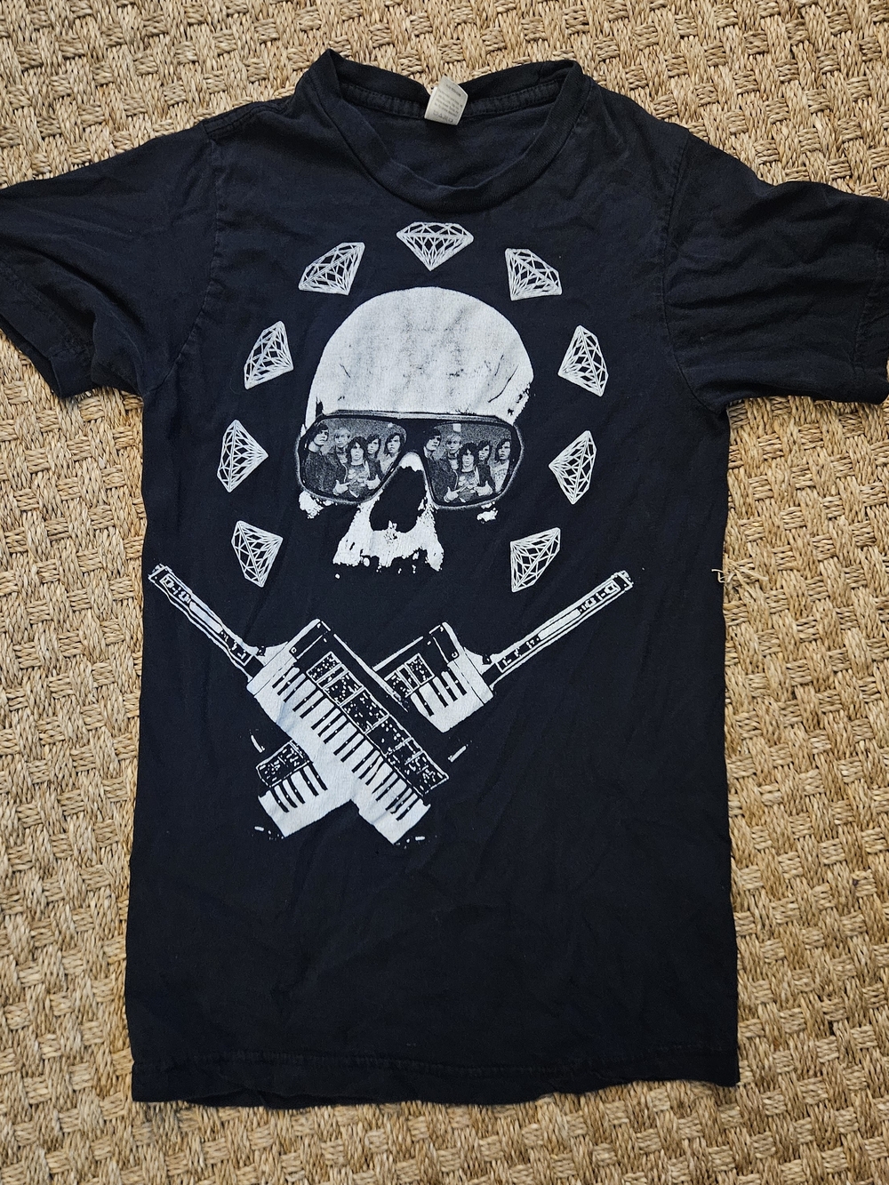 Family Force 5 Band Tee Womens Xs